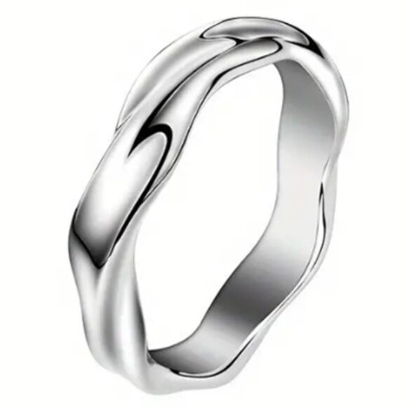 4 mm - Titanium Infinity Mobius Twist Ring - Versatile Fashion Band - Unisex - Picture 2 of 2